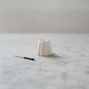 Bougeoir blanc en porcelaine - Ovo things