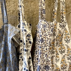 Ensemble de totebags imprimés à fleurs en block print - Bungalow Denmark