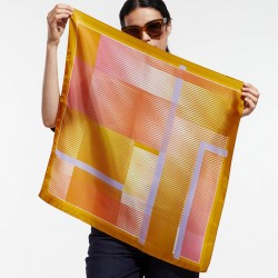 Carré de soie 70cm, modèle Vibrant Orange de la marque Ma Poésie