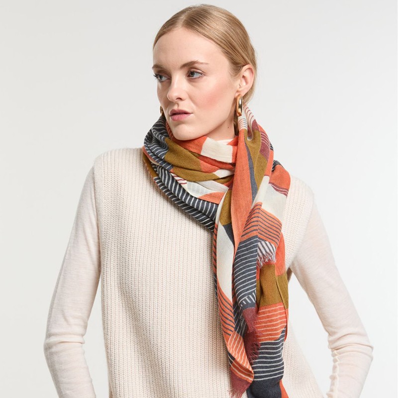 Foulard en laine, modèle Alchimie (orange roux) de la marque Ma Poésie