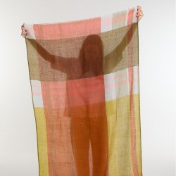 Foulard en laine, modèle Divine (ocre) de la marque Ma Poésie