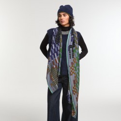 Foulard en laine, modèle Saccade (gris bleu) de la marque Ma Poésie
