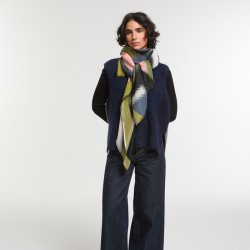Foulard en laine, modèle Mouvance (rose) de la marque Ma Poésie