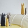 Chat en feutre, fabriqué au Népal, de la marque Aveva Design