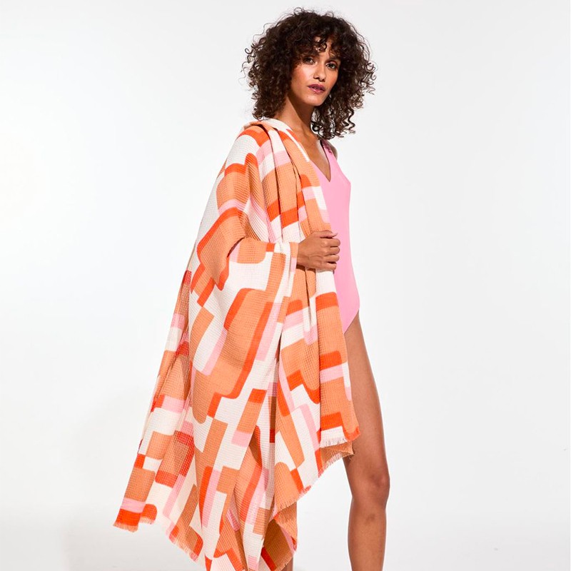 Drap de plage à motifs Arum, couleur blush - Ma Poésie