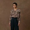 Blouse Nicole à volants, de la marque Louise Misha.